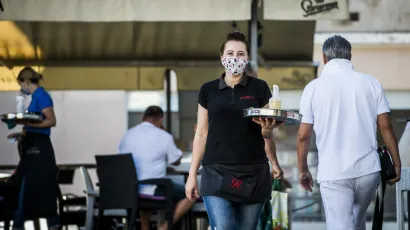 U daruvarskim i gare&scaron;ničkim kafićima policija uhvatila goste bez maski, dobili su upozorenja/Foto: Nikolina Vukovic Stipanicev/CROPIX (Ilustracija)
