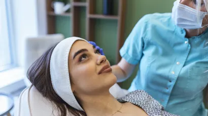 Skinpen u kombinaciji sa Dr. Zein Obagi Firming serumom daje dodatni anti-age efekt, odnosno smanjuje bore i podiže tonus kože/Foto: Getty Images/iStockphoto