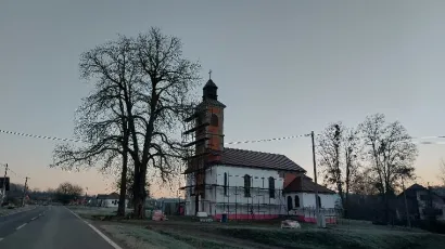 Crkva je stradala u ratu/Foto: Compas.hr