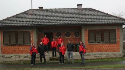 Pakrački HGSS-ovci ispred svog novog prostora/Foto: Pakrački list