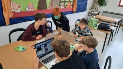 Mali&scaron;ani uživaju u programiranju/ Foto: Udruga informatičara BBŽ