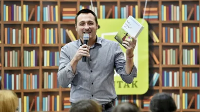 Bruno &Scaron;imle&scaron;a stiže u daruvarsku knjižnicu kako bi promovirao svoju knjigu o zdravlju i duhovnosti/Foto: Nikola Vilic/CROPIX 