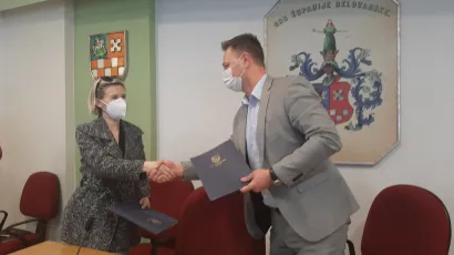 Danas je potpisano novih 16 ugovora o pomoći BBŽ zdravstvenim djelatnicima/Foto: MojPortal