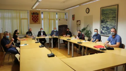 U Velikoj vijećnici Uprave Grada Daruvara održano potpisivanje ugovora s poduzetnicima/Foto: Daria Marković