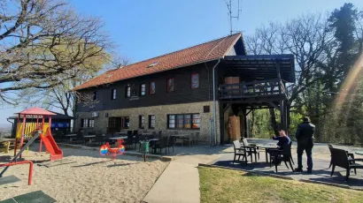 Planinarski dom Kamenitovac/ Foto: Deni Marčinković