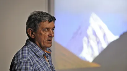 Split, 080615.<br>Nas proslavljeni alpinist Stipe Bozic odrzao je ucenicima osnovnih skola motivacijsko predavanje Na putu ka vrhu svijeta.Organizator predavanja je CISOK centar za informiranje.<br>Na fotografiji: Stipe Bozic.<br>Foto: Nikola Vilic/CROPIX