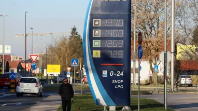 Od danas su na benzinskim postajama nove cijene goriva/Foto:Željko Hajdinjak/CROPIX