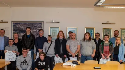 Budući polaznici edukacija s predstavnicima Grada Daruvara/Foto: Predrag Uskoković