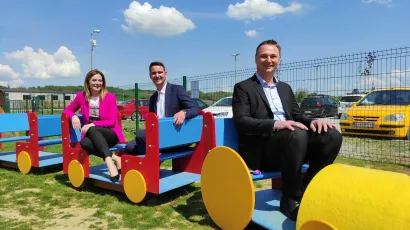 Državna tajnica, načelnik i župan u vlakiću/Foto: Martina Čapo