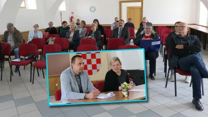 Potpisivanje ugovora u Gradskoj vijećnici/ Foto: Pakrački list