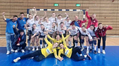 Slavlje djevojaka nakon pobjede u Rijeci/ Foto: ŽRK Bjelovar