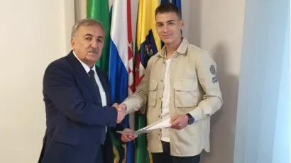 Načelnik Ivan Marrković ugostio je Leona koji se kući vratio kao državni prvak/Foto: Općina Velika Trnovitica