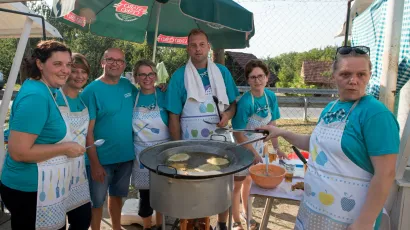 Svi su se potrudili da ba&scaron; njihovi bramborki budu najbolji/Foto: Predrag Uskoković