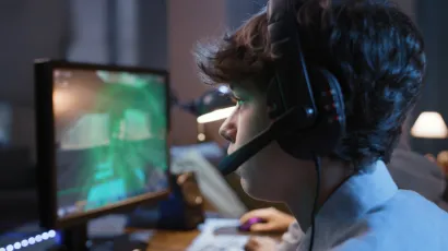 Susjedi su mladića prijavili policiji zbog preglasnog igranja igrica/Foto: Getty Images/iStockphoto