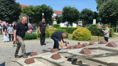 Program počinje odavanjem počasti kod spomen obilježja ispred gradske uprave u 17 sati/ Foto: KruGare&scaron;nica.info