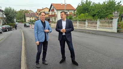 Radove je uz gradonačelnika obi&scaron;ao i predsjednik Uprave Vodnih usluga Ivan Ivančić/ Foto: Deni Marčinković