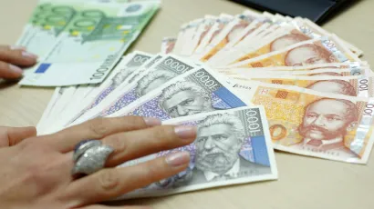 HNB je izračunao kako su banke građanima uzele oko 350 miijuna kuna vi&scaron;e nego su smjele/Foto: Duje Klaric/CROPIX