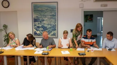 Potpisivanje ugovora s poduzetnicima/Foto: Grad Daruvar