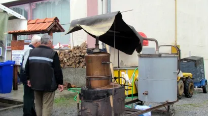 Tradicionalno pečenje rakije u Siraču/Foto: TZ Daruvar - Papuk: A. Demeter