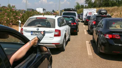 Dosjetljivog mladića s lažiranim drvenim registracijskim pločicama policija je uhvatila na graničnom prijelazu/Foto: Goran Sebelic/CROPIX (Ilustracija)