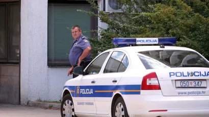 Jučer su se u naselju pored Đulovca potukli maloljetnik i 38-godi&scaron;njak pa je morala intervenirati i policija/Foto: Robert Fajt/CROPIX (Ilustracija)