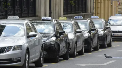 Taksisti u Gajevoj ulici u Zgarebu/Foto: Darko Toma&scaron;/CROPIX (ilustracija)