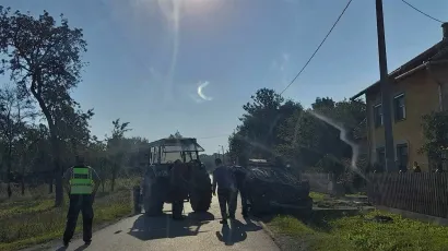 Automobil je zavr&scaron;io na krovu/Foto: Čitatelj/Compas.hr