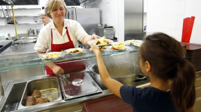 Od ove nove &scaron;kolske godine obrok u osnovnim &scaron;kolama poskupio je u svim gradovima u BBŽ-u, osim u Bjelovaru/Foto: Marko Todorov/CROPIX (Ilustracija)