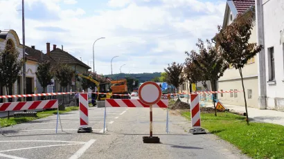 Kroz ulicu Stjepana Radića se vi&scaron;e ne može doći do semafora. Treba voziti zaobilazno kroz Preradovićevu pokraj kolodvora ili preko Gajeve pokraj Lidla/Foto: MojPortal.hr