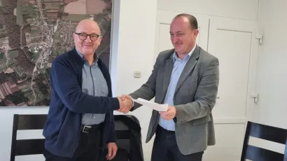 Ugovor s obitelji Malina potpisao je gradonačelnik Josip Bilandžija/ Foto: KruGare&scaron;nica.info