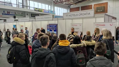 Mladi su pokazali veliki interes za sezonskim radom/ Foto: Deni Marčinković