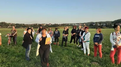 Pro&scaron;logodi&scaron;nju JW &scaron;etnju Daruvarom vodila je svestrana daruvarska novinarka Vlatka Daněk/Foto: Facebook