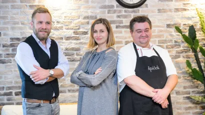 Željka Klemenčić s Ivanom Pažaninom i Tomislavom &Scaron;pičekom bila je u žiriju RTL-ova kulinarskog showa "Tri, dva, jedan - kuhaj"/Foto: Goran Mehkek/CROPIX<br>