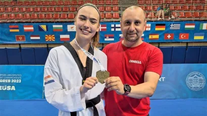 Ela s trenerom Ivanom Daskijevićem/Foto: Taekwondo klub Omega