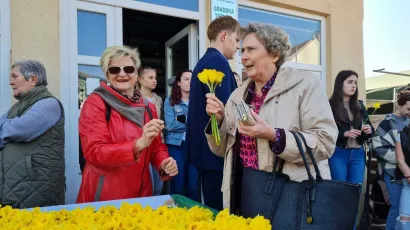 Jučer je na bjelovarskoj Gradskoj tržnici obilježen dar narcisa/Foto: BBŽ