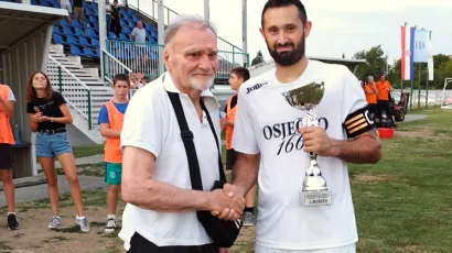 Mladen Nagy i kapetan Hajduka Adriano Baskiera/Foto: Pakrački list