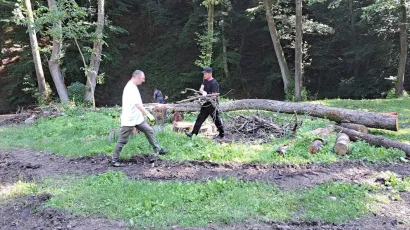 Članovi HVIDRA-e očistili Izleti&scaron;te Toplica/ Foto: HVIDRA Daruvar