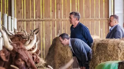 Francuski veleposlanik Fabien Fieschi u posjetu OPG-u Perčec u Komu&scaron;evu/Foto: Davor Kirin/Grad Čazma