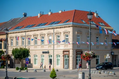Poslovno-stambena zgrada