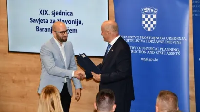 Gradonačelnik Pakraca Tomislav Novinc i potpredsjednik Vlade i ministar prostornoga uređenja, graditeljstva i državne imovine Branko Bačić/Foto: Vlada RH