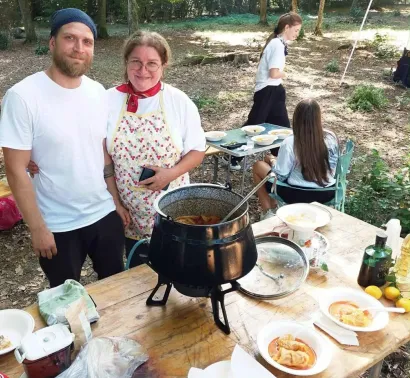 Sa sinom na kulinarskom natjecanju u Garešnici/Foto: Privatni album