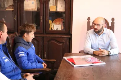 Gradonačelnik je čestitao uspješnim mladim sportašima/Foto: Pakrački list