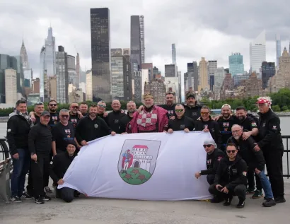 Dinko Tandara s veslačima u New Yorku/Foto: Privatni album