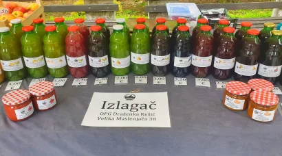 Veliki izbor prirodnih sokova i džemova/Foto: Privatni album