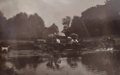 Neki motivi na fotografijama podsjećaju na prizore sa slika Naste Rojc/Foto: Državni arhiv u Bjelovaru