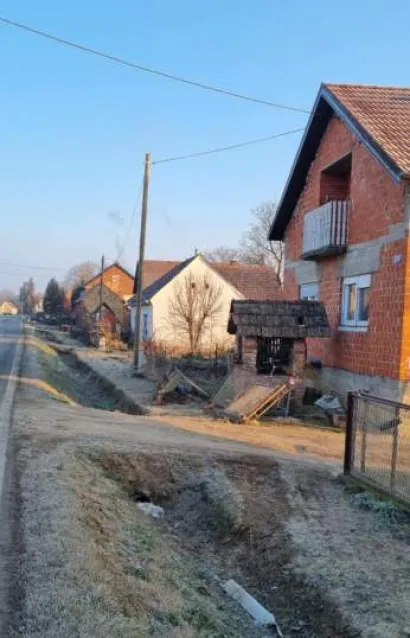 Nakon nesreća ispred kuća ostae kr&scaron; i lom/Foto: Ustupio čitatelj