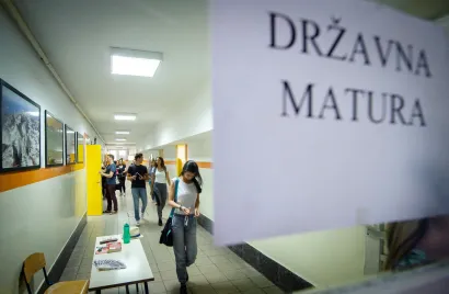 Split, 190617.Maturanti su pisali ispit iz Hrvatskog jezika koji je danas je bio na rasporedu u svim skolama u Hrvatskoj u sklopu drzavne mature. Na fotografiji: ucionice u ll jezicnoj gimnazijiFoto: Tom Dubravec/CROPIX