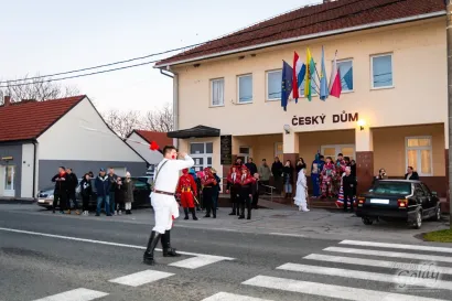 Najava polaska ma&scaron;kara prema domaćinstvu gdje se sakriva Medvjed/Foto: Foto by Goldy