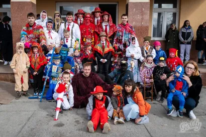 Zajednička fotografija velikih i malih ma&scaron;kara/Foto: Foto by Goldy