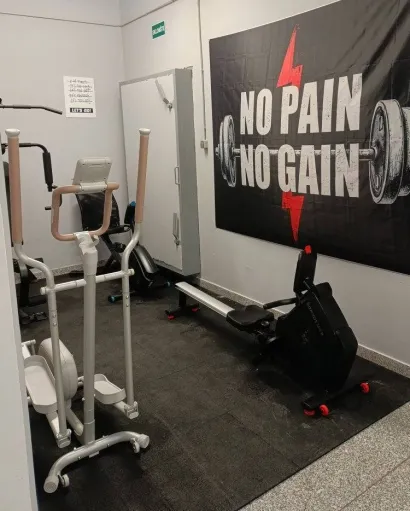 Teretana je uređena u podrumu &scaron;kole/Foto: EBB